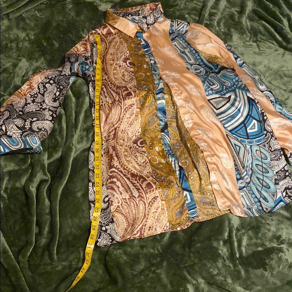 Multicolor Patterned Button-Up 👚 Blouse